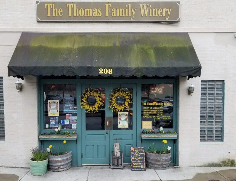 Thomas Family Winery and Rustic Bakery